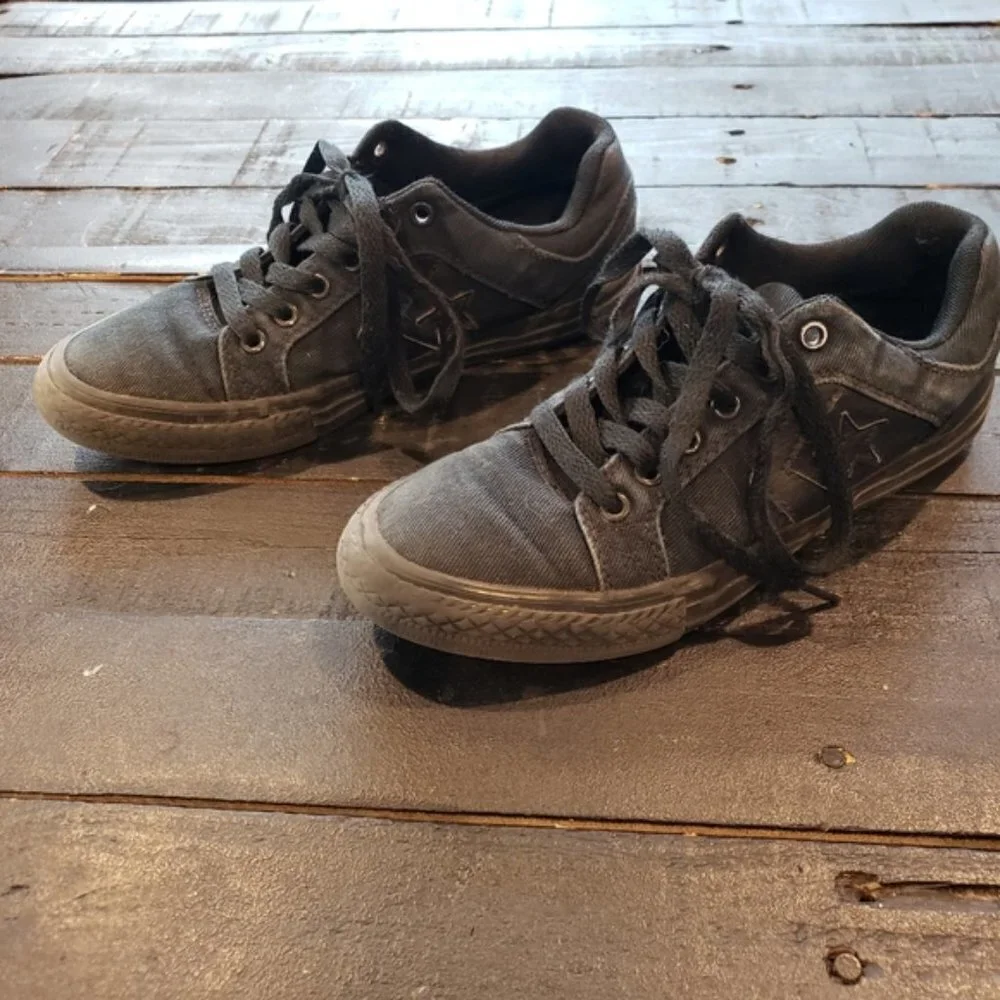 Converse All Black Star Shoes Kids Youth Size 2